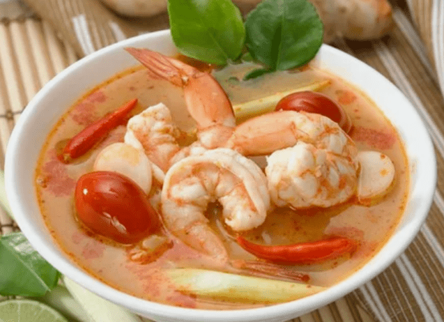 Sup Tom Yam sareng udang
